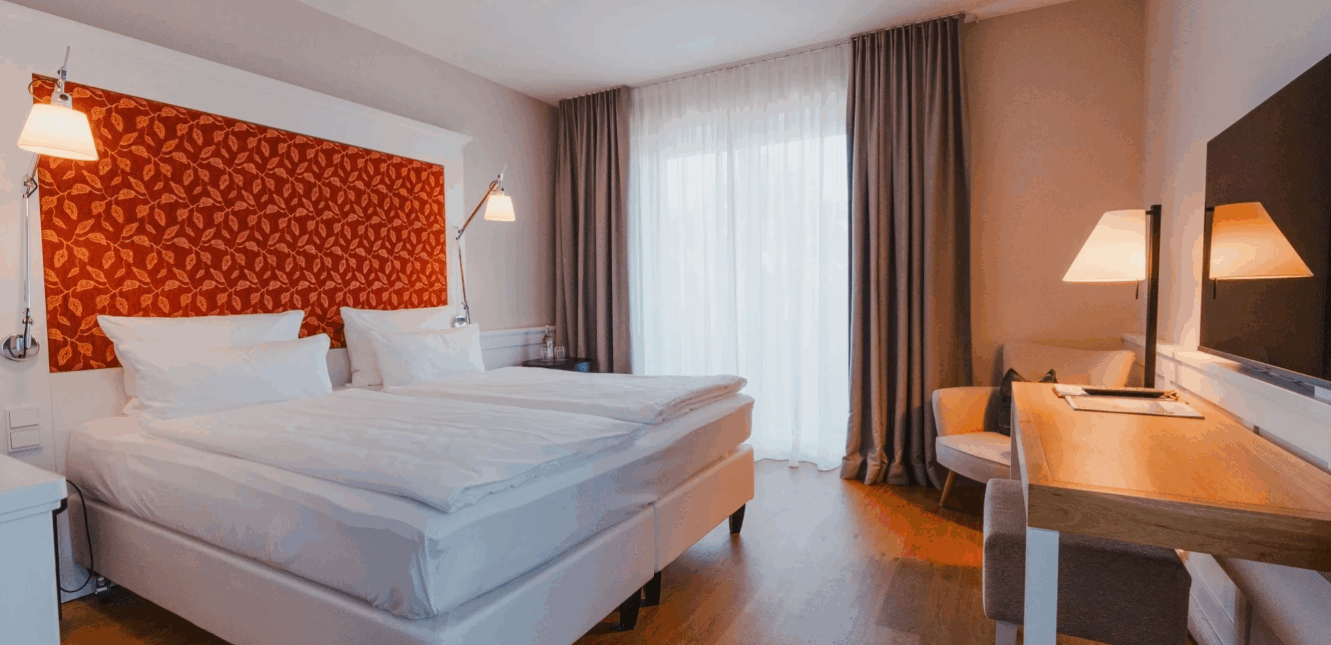 Classic-Zimmer-mit-Panoramablick Berg-Gasthof Königstuhl Heidelberg