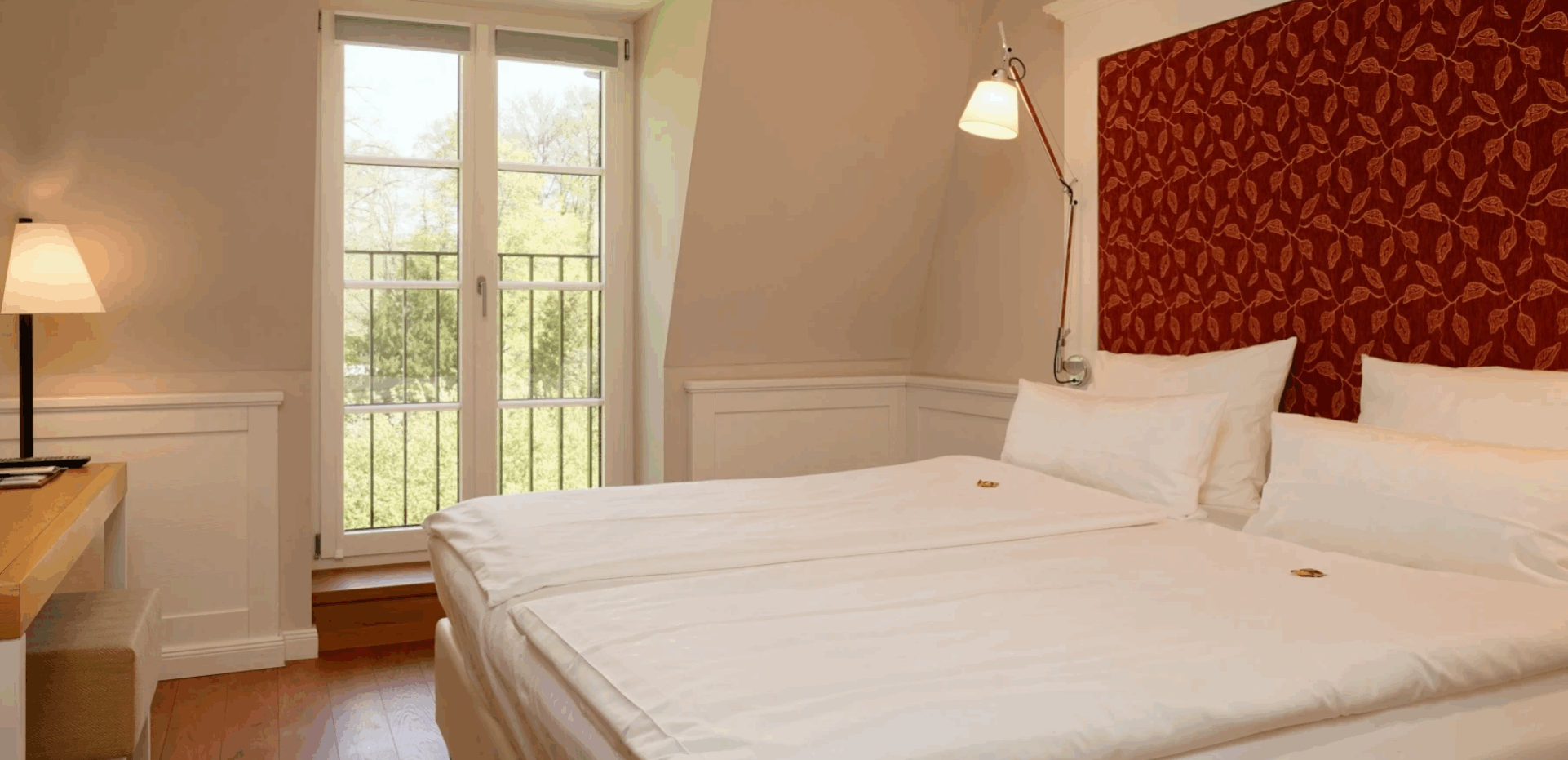 Ecnomy-Zimmer-mit-Bergblick Berg-Gasthof Königstuhl Heidelberg